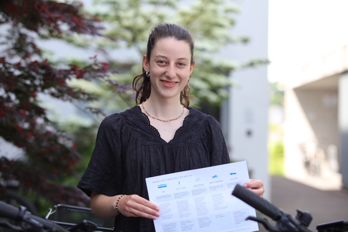 Die Verantwortliche fürs Mobilitätsmanagement, Carole Habermacher, wies auf die Mobilitätsabos hin, welche die Mitarbeiterinnen und Mitarbeiter im Juni für das kommende Jahr wählen.