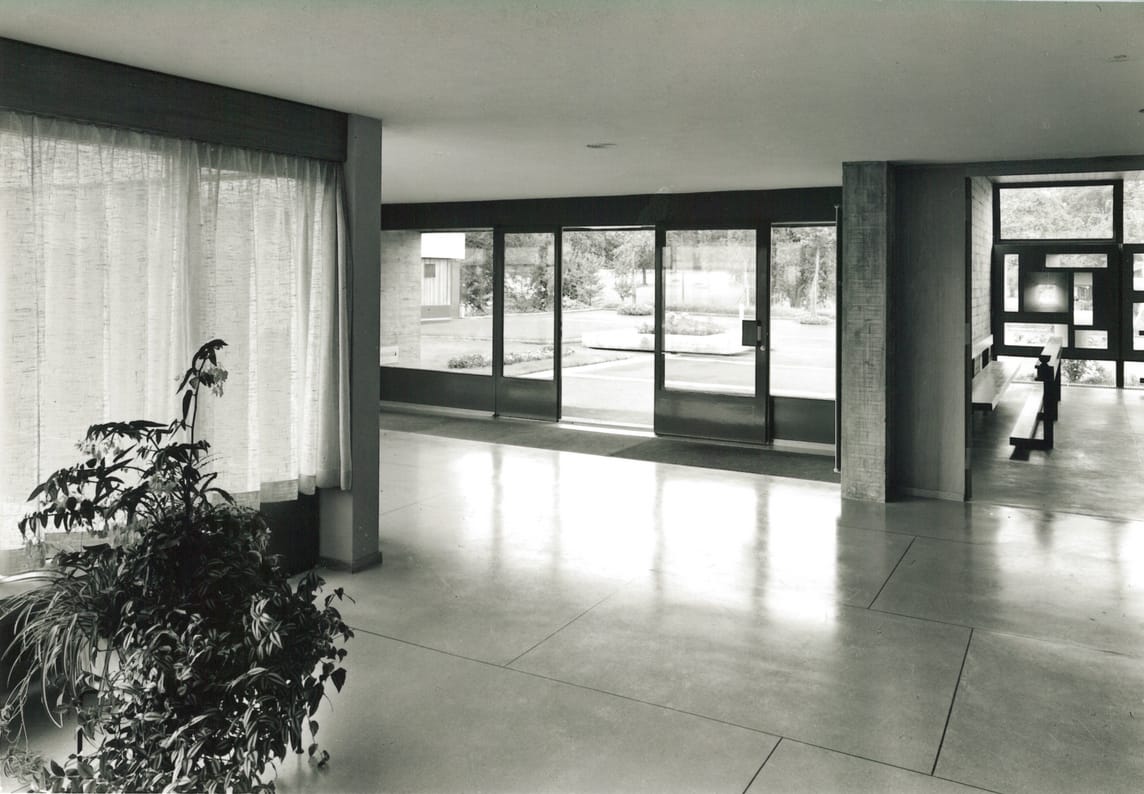 Der Eingang des früheren Alp Betagtenzentrums